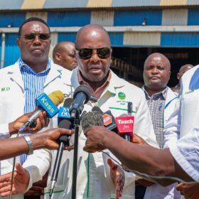 Cabinet Secretary Hon. Sen. Mutahi Kagwe addresses the media during his visit to West Valley Sugar Company, where he outlined opportunities in sugar, electricity generation and ethanol production.